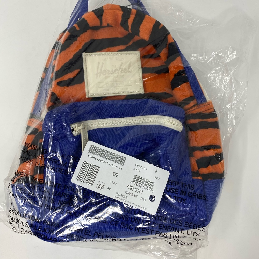 Herschel Supply Co. Mini Nova Fleece & Canvas Back - Picture 5 of 8